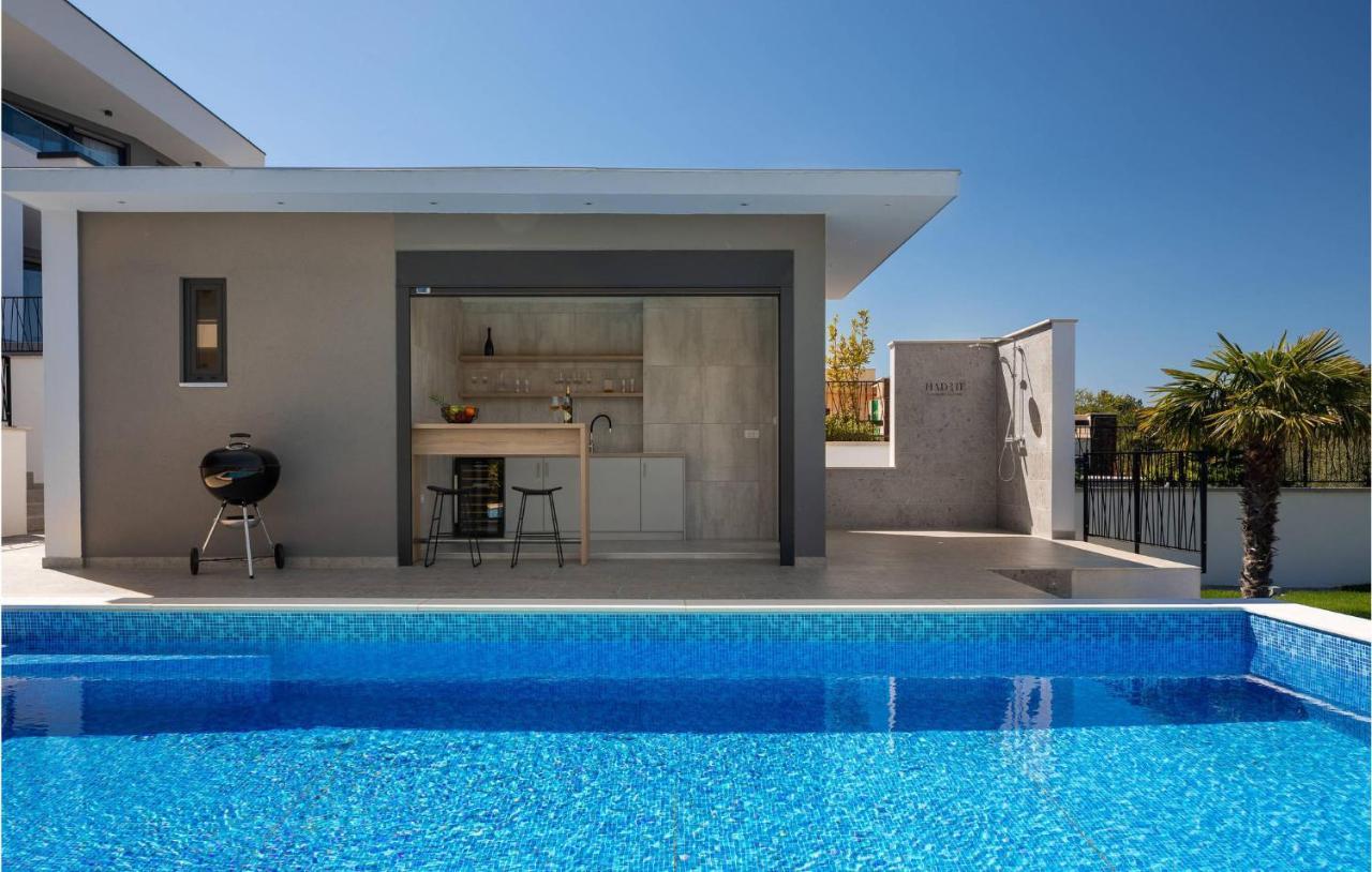 Pet Friendly Home In Zidarici With House Sea View วานตาชิชี ภายนอก รูปภาพ